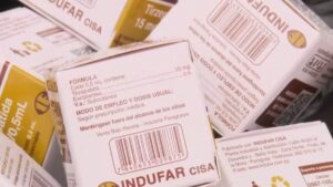 ampolas-frascos-de-tirzepatida-substancia-usada-para-fazer-canetas-emagrecedoras-prisao-de-quadrilha-em-Sao-paulo-foto-reproducao-tv-globo-