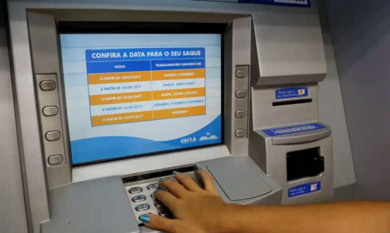 caixa-eletronico-deposito-foto-maecos-correa-PR