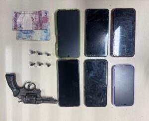 celulares-recuperados-apos-assalto