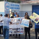 manifestacao-contra-fechamento-do-colegio-estadual-gerogina-em-feira-de-santana-foto-paulo-jose-acorda-cidade-07-1