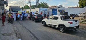 manifestacao-contra-fechamento-do-colegio-estadual-gerogina-em-feira-de-santana-foto-paulo-jose-acorda-cidade-15