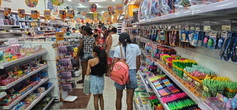 materia-escolar-loja-foto-paulo-jose-acorda-cidade