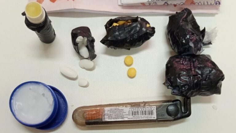 material-apreendido-homem-tenta-entrar-no-conjunto-penal-de-Salvador-foto-reproducao-