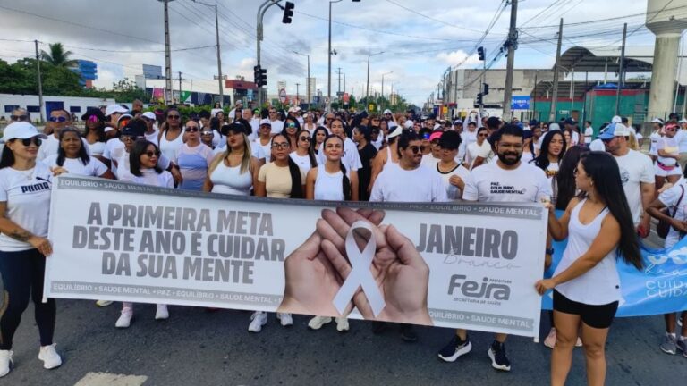 pessoas-se-exercitando-caminhada-de-conscientizacao-ao-cuidado-da-saude-mental-em-feira-de-santana-foto-ed-santos-acorda-cidade-05