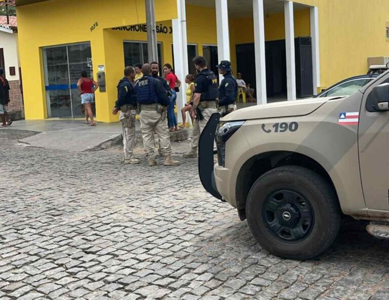 policias-pousada-milagres-foto-redes-sociais
