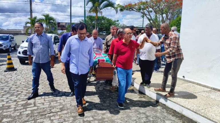 sepultamento-de-itajay-pedra-branca-foto-ed-santos-acorda-cidade