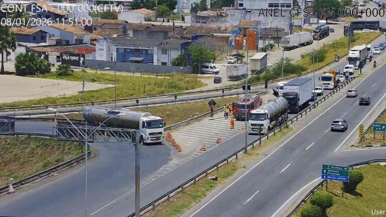 sinistro-na-subida-da-alca-de-acesso-a-BR-324