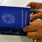 1-Carteira-de-Trabalho-Marcello-Casal-Jr-Agencia-Brasil-2