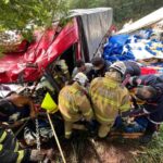 17o-BBM-retira-vitima-presa-nas-ferragens-apos-colisao-entre-dois-caminhoes-na-BR-242-em-Cristopolis-Foto-Reproducao-4