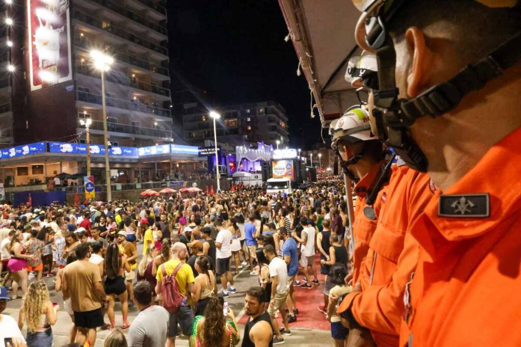 Bombeiros-no-Carnaval-de-Salvador-Foto-Divulgacao