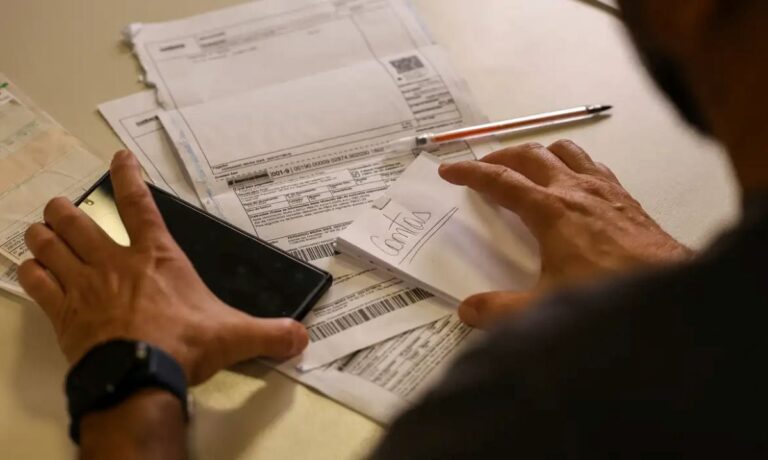 Contas-Salario-Ilustrativa-Foto-Marcelo-Camargo-Agencia-Brasil-020226