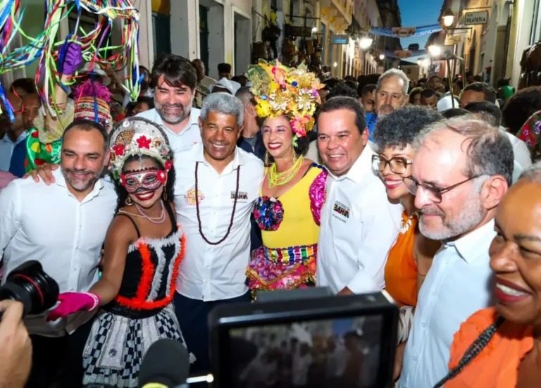 Governador-e-vice-carnaval-pelourinho-