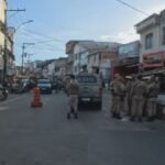 Policiais-no-vale-das-pedrinhas-em-Salvador-foto-reproducao-g1