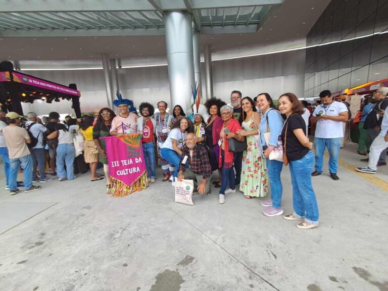 Teia-de-Pontos-de-Cultura-reune-representantes-de-varias-cidades-da-Bahia-evento-teve-a-participacao-de-Margareth-Menezes-Foto-Ney-Silva-Acorda-Cidade-7