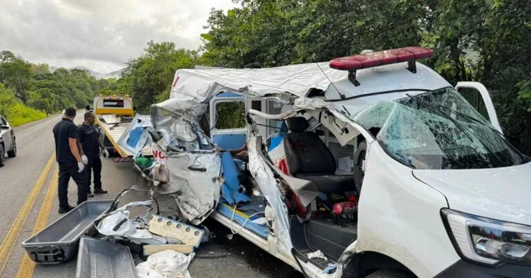 Tres-pessoas-morrem-apos-ambulancia-colidir-com-caminhao-na-BR-101-vitimas-eram-medico-tecnica-de-enfermagem-e-acompanhante-Foto-Reproducao-Portal-do-Cerrado