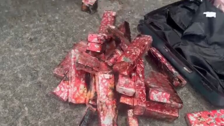 cocaina-apreendida-pela-PRF-em-onibus-em-Feira-de-Santana-foto-divulgacao-