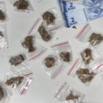 drogas-apreendidas-com-adolescente-no-distrito-de-humildes-foto-divulgacao-