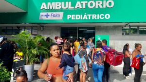 fila-mutirao-de-pediatria-hospital-da-mulher-foto-reproducao-Ascom-01