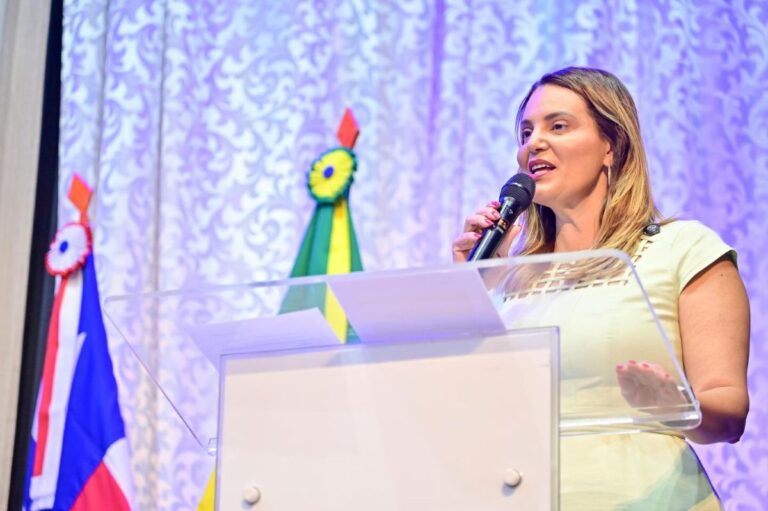 prefeita-de-Vitoria-da-Conquista-Sheila-Lemos