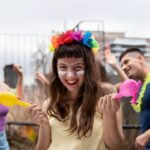 sorriso-alegria-mulher-carnaval-festa-cuidado-com-a-pela-foto-divulgacao-