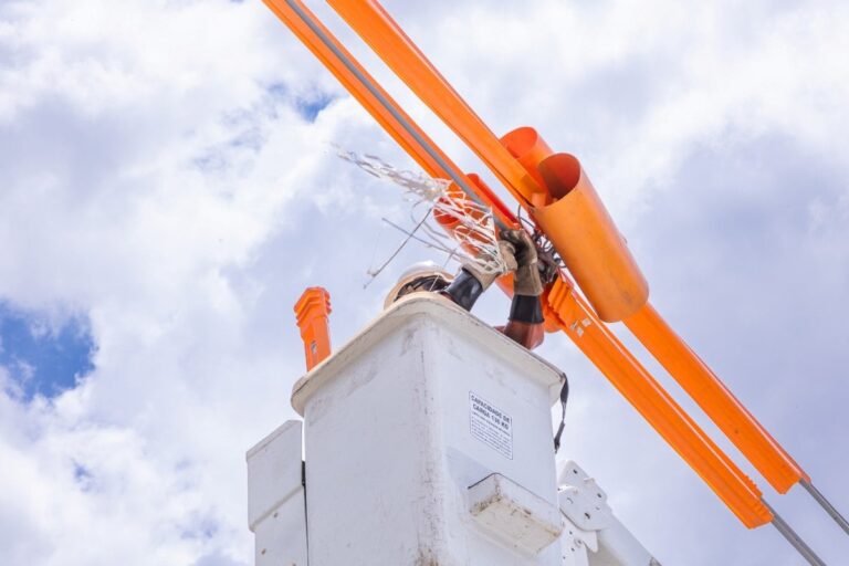 utilizacao-de-serpentinas-proibida-carnaval-coelba-120226