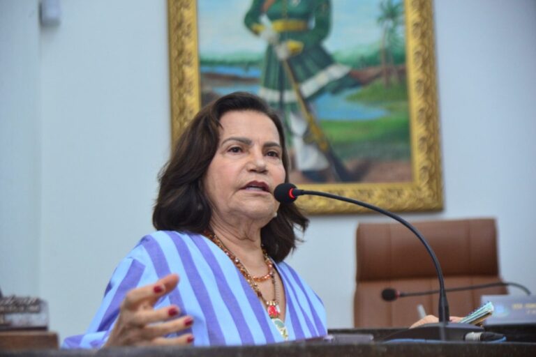 vereadora-Eremita-Mota