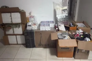 3537-candido-sales-pm-apreende-500mil-em-produtos-contrabandeados