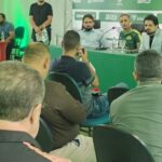 Apresentacao-oficial-do-atacante-Thaigo-Galhardo-ao-Feira-FC-Foto-Paulo-Jose-Acorda-Cidade-01-1