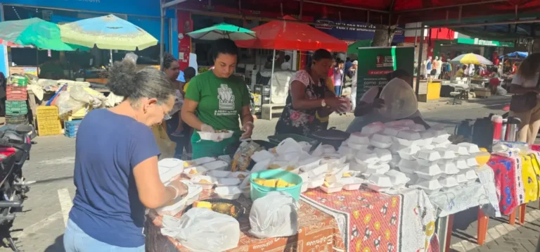 Cafe-da-manha-feirantes-da-Marechal-Deodoro-ft-paulo-jose-acorda-cidade-