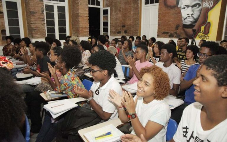 Estudantes-Foto-Instituto-Steve-Biko