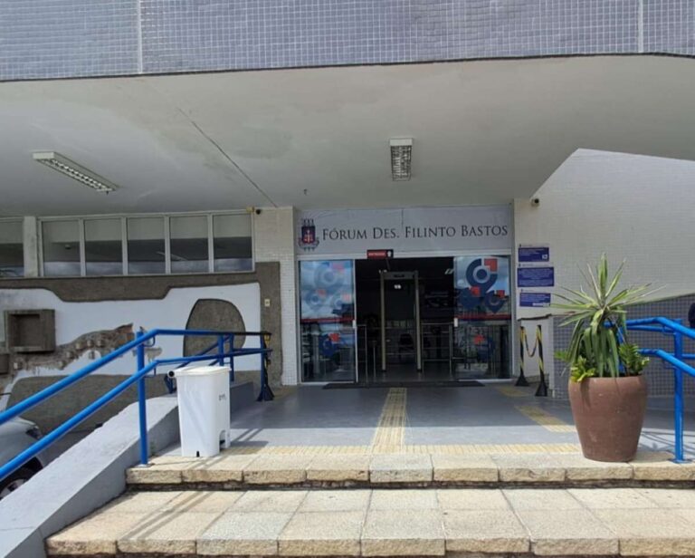 Forum-Desembargador-Filinto-Bastos-Foto-Ney-Silva-Acorda-Cidade-2-130326