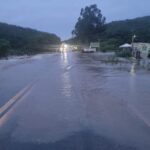 Lago-na-BR-330-transborda-e-invade-trecho-entre-Jequie-e-Jitauna-Foto-Reproducao-Giro-Ipiau