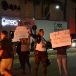 Manifestantes-cobram-buscas-por-mulher-que-desapareceu-em-enxurrada-em-Vitoria-da-Conquista-Foto-Blog-do-Anderson-5