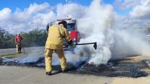 Moradores-do-loteamento-Mirassol-no-bairro-Mangabeira-em-Feira-de-Santana-realizam-manifestacao-protesto-foto-ed-santos-acorda-cidade-02