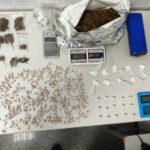 PM-apreende-mais-de-470-pedras-de-crack-apos-abordagem-no-bairro-Tomba-Foto-Reproducao-PMBA-