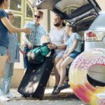 Pessoas-indo-viajar-Foto-Reproducao-Freepik