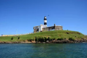 Praias-de-Salvador-Farol-da-Barra