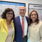 Roberta-Santana-acompanha-Lula-e-Padilha-em-visita-a-Bionovis-Foto-Divulgacao-Saude-GovBA