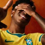 Vini-Jr-com-a-nova-camisa-da-Selecao-Foto-Divulgacao-Nike