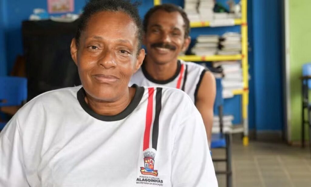 alunos-eja-foto-prefeitura-de-alagoinhas