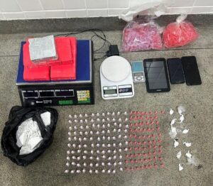 apreensao-de-dorgas-em-Feira-de-Santana-foto-divulgacao-00