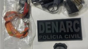 apreenscao-de-arma-em-Arraial-dAjuda-foto-reproducao-