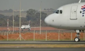 avioes-aeroporto_mcamgo_abr_290720221818-12
