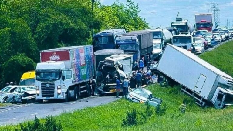 engavetamento-BR-324-amelia-Rodrigues-foto-reproducao-