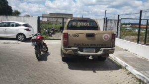 gfhRlRms-motocicleta-recuperada-foto-policia-militar