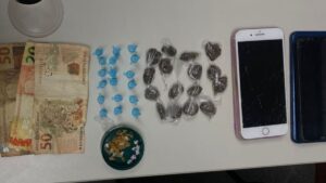 material-apreennido-com-suspeitos-no-bairro-viveiros-foto-divulgacao-