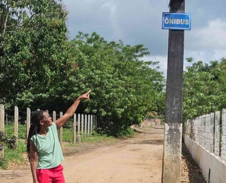 ponto-de-onibus-na-Tapera-II