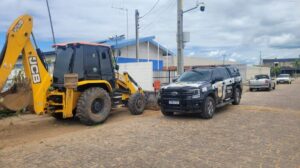 retroescavadeira-foto-policia-civil-bahia
