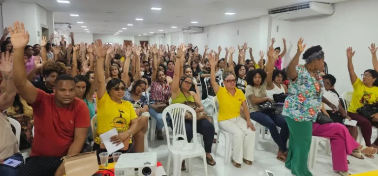 Assembleia-de-professores-APLB-ft-paulo-jose-acorda-cidade-4