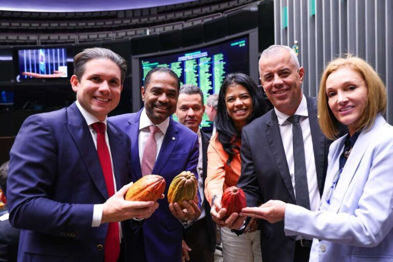 Camara-aprova-PDL-que-protege-a-producao-nacional-de-cacau-Foto-Julio-Dutra